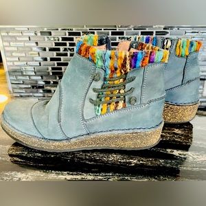 Aetrex Tessa Short Sweater Ankle Boot